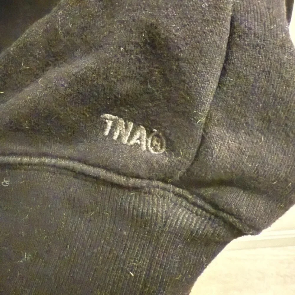 Aritzia TNA Cozy Sweatfleece Boyfriend Polo Sweatshirt - Picture 4 of 4